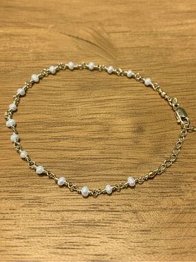 14k gold-filled mini pearl wire bracelet